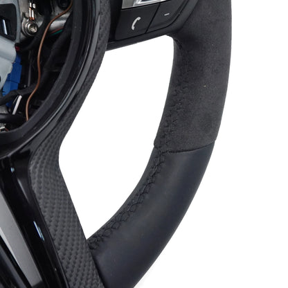 alcantara,leder lenkrad in schwarz mit carbon spange